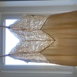 50s Vanity Fair nylon slip nude beige 36 medium silky soft vintage 1950s